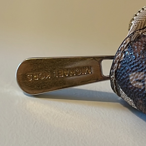 Michael Kors Jet Set Paisley Continental Zip Wallet - Picture 6 of 7